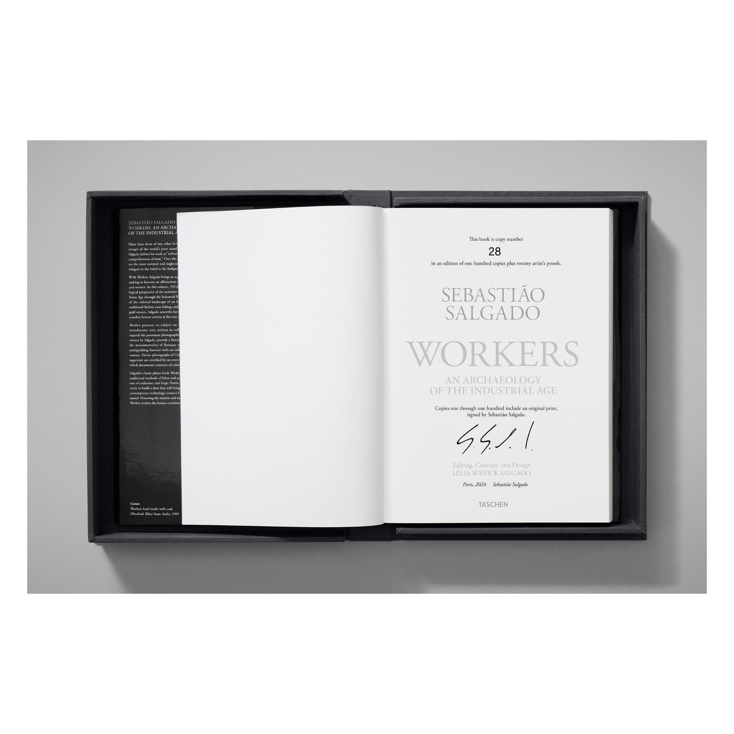 Sebastião Salgado. Workers. Art Edition No. 1–100 ‘Fishermen, Trapani, Italy, 1991’ (English) (SA)