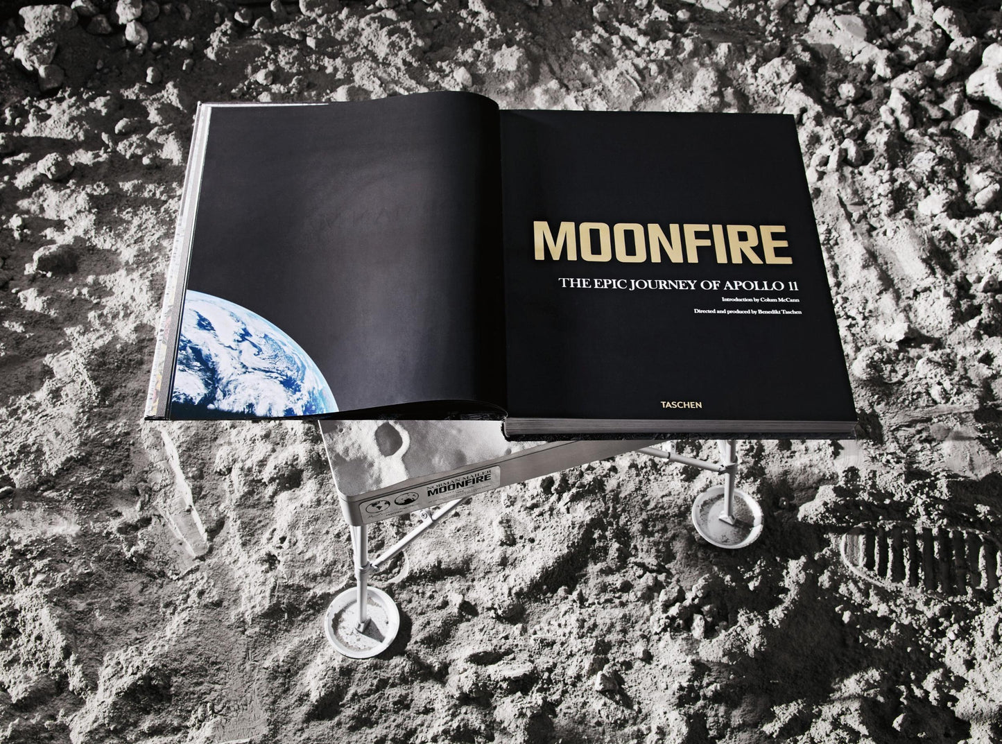 Norman Mailer, Marc Newson. MoonFire, Lunar Rock Edition No. 1,967 ‘NWA 5153’ (English)