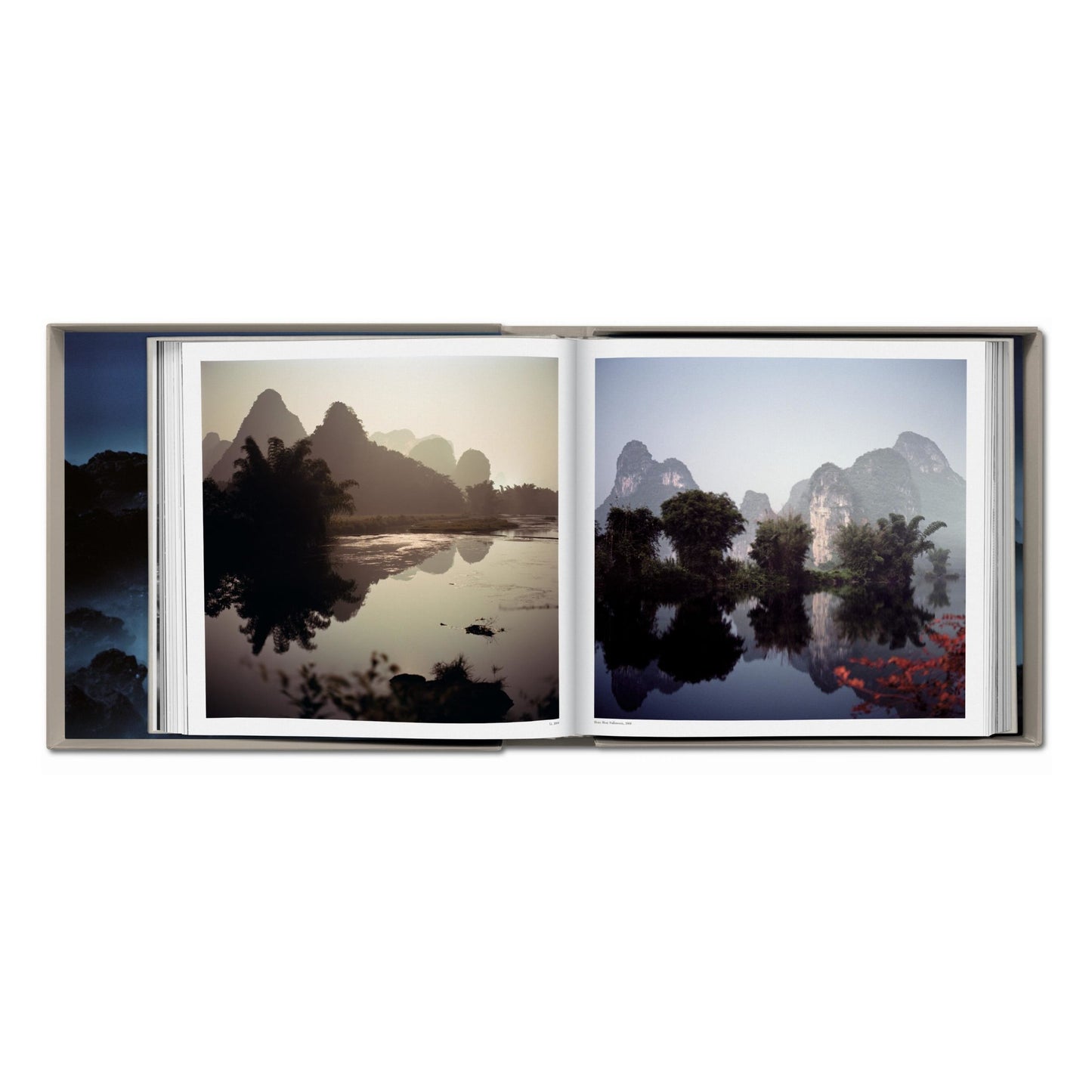 Darren Almond. Fullmoon, Art Edition No. 1–60 ‘Moonbow@Fullmoon’ (German, French, English) (SA)