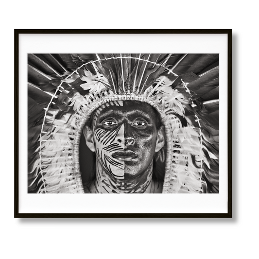 Sebastião Salgado. Amazônia, Art Edition No. 1–100 ‘Adão Yawanawá in a headdress of eagle feathers’ (English)