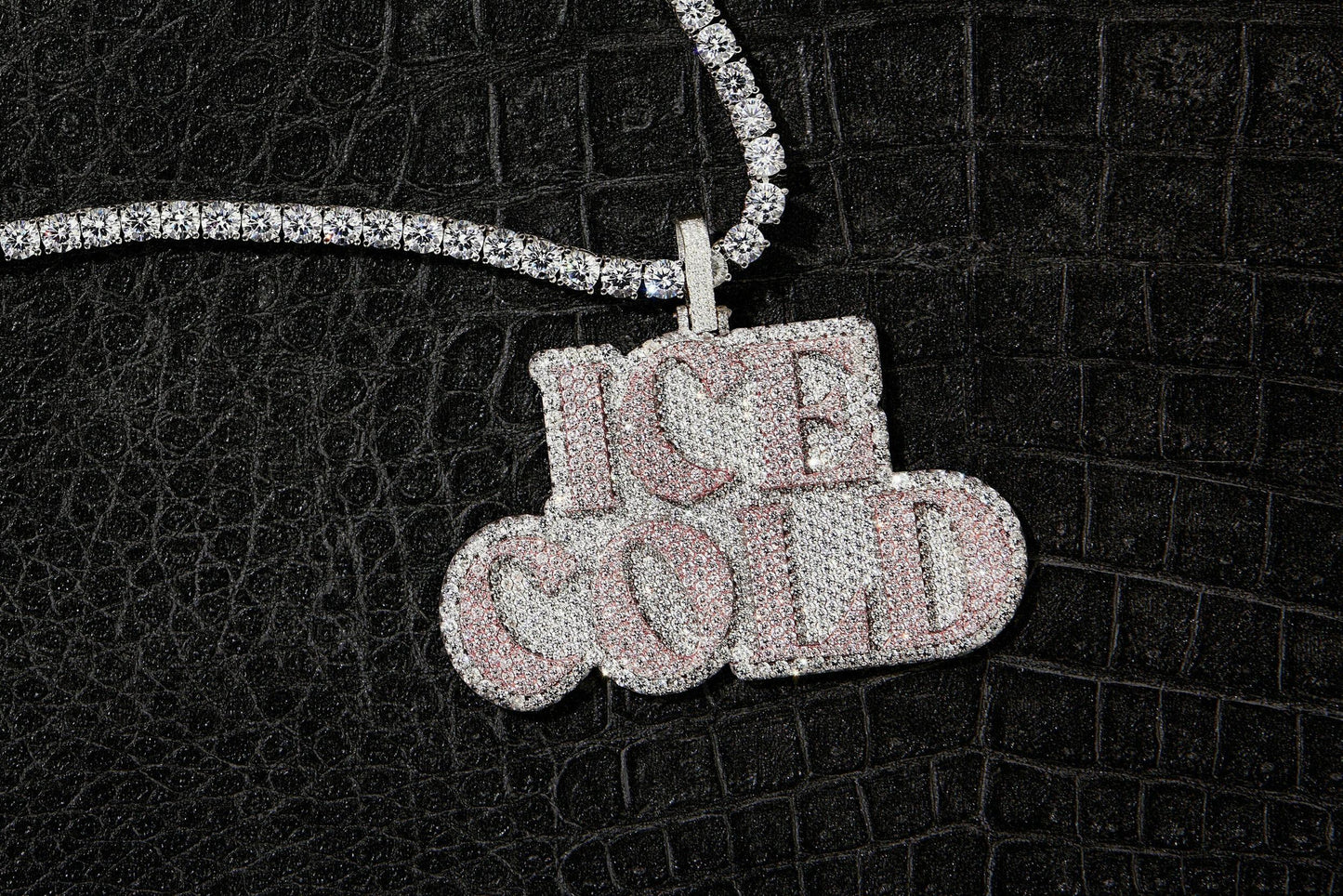 Ice Cold. Jewelry Edition (No. 1–25) (English)