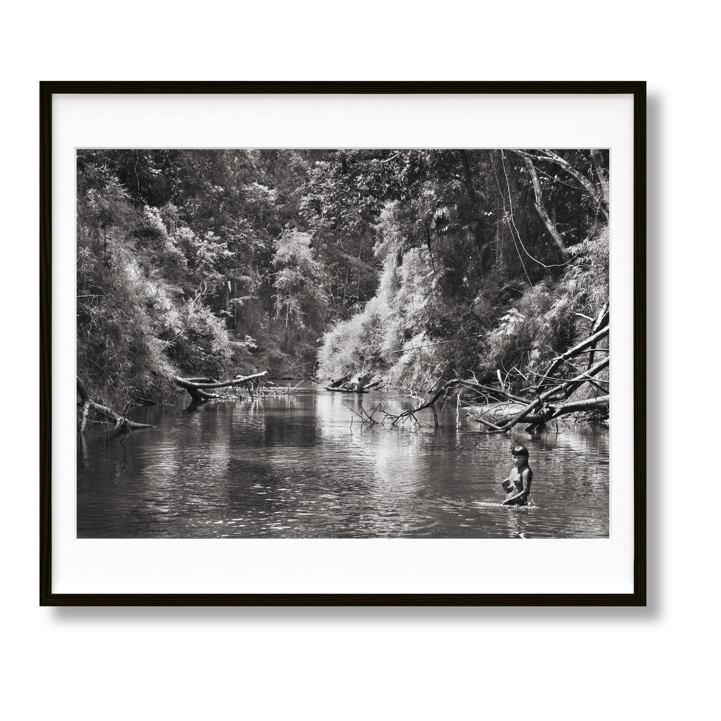 Sebastião Salgado. Amazônia, Art Edition No. 101–200 ‘Young Hatiri Suruwahá bathes in a backwater of the Pretão stream’ (English)